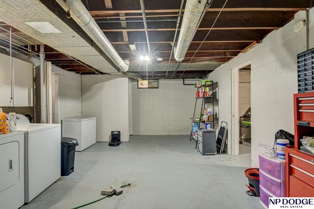 3164 Ida Street, Omaha, NE 68112