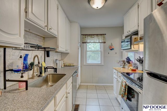 3164 Ida Street, Omaha, NE 68112