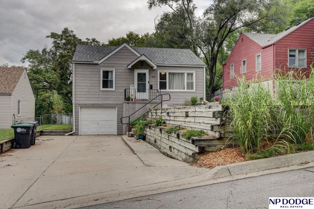 3164 Ida Street, Omaha, NE 68112