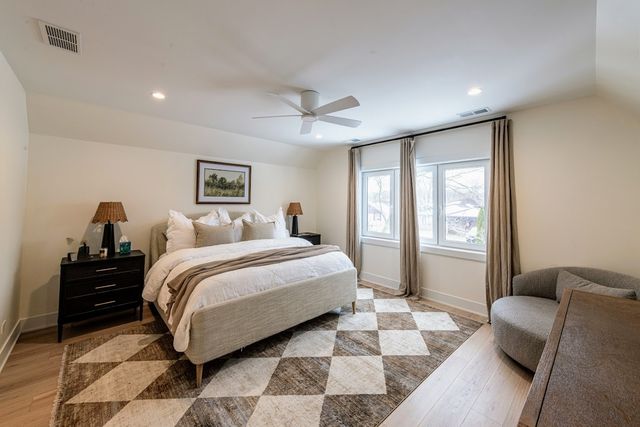 145 N Elmwood Avenue, Wood Dale, IL 60191