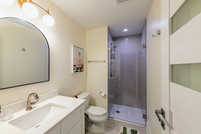 145 N Elmwood Avenue, Wood Dale, IL 60191