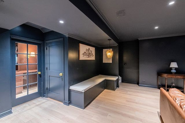 145 N Elmwood Avenue, Wood Dale, IL 60191