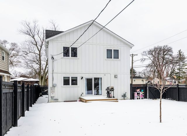 145 N Elmwood Avenue, Wood Dale, IL 60191