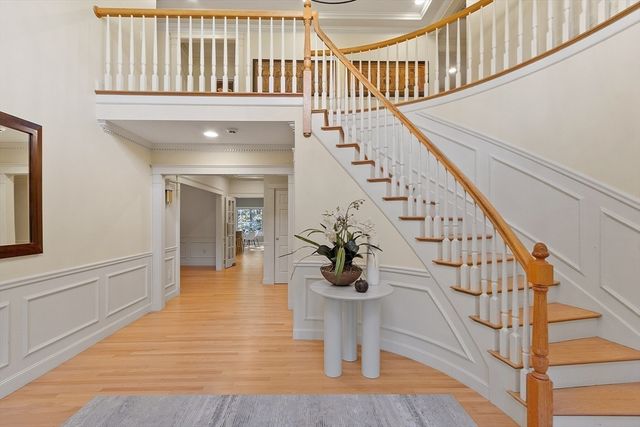 9 Garland Rd, Lincoln, MA 01773