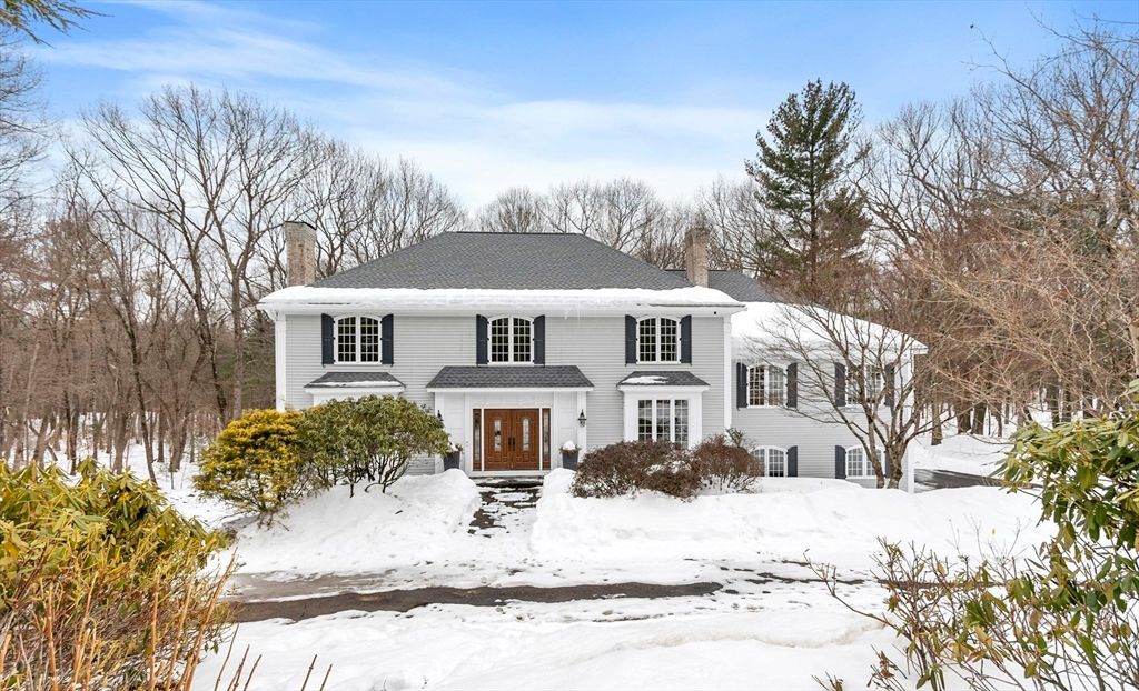 9 Garland Rd, Lincoln, MA 01773