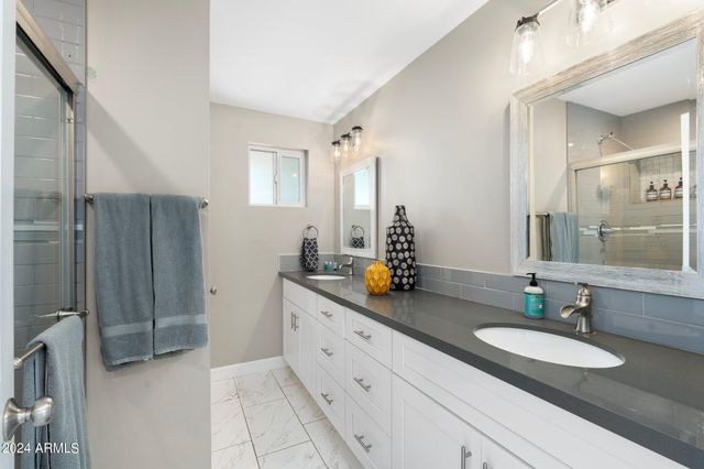 2025 N 66th Street, Scottsdale, AZ 85257