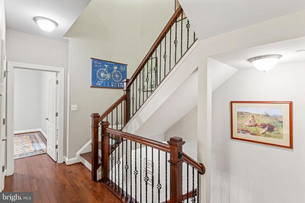 Image 10 of property listing at 24 MAXWELL SQ, Frederick, MD 21701