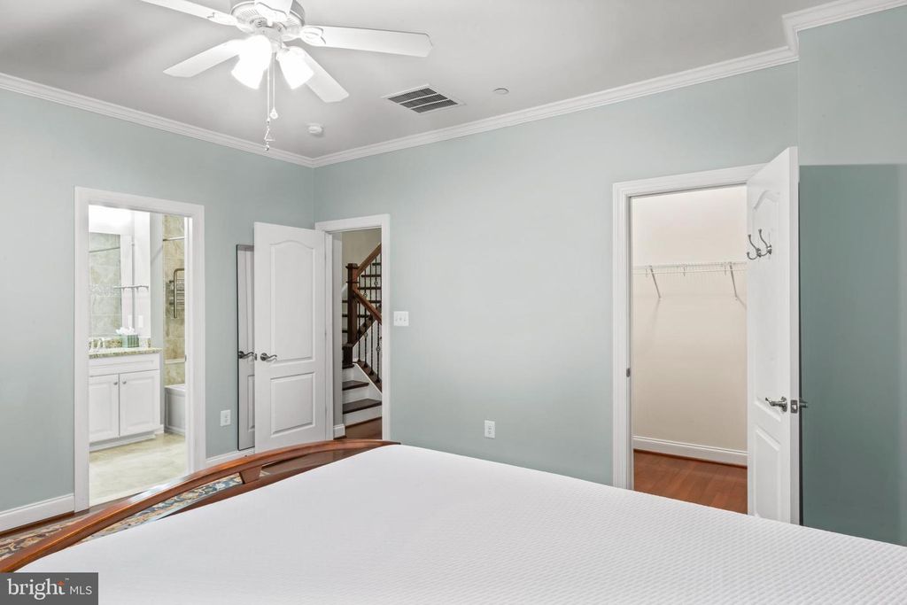 Image 12 of property listing at 24 MAXWELL SQ, Frederick, MD 21701