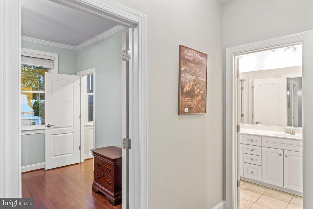 Image 14 of property listing at 24 MAXWELL SQ, Frederick, MD 21701