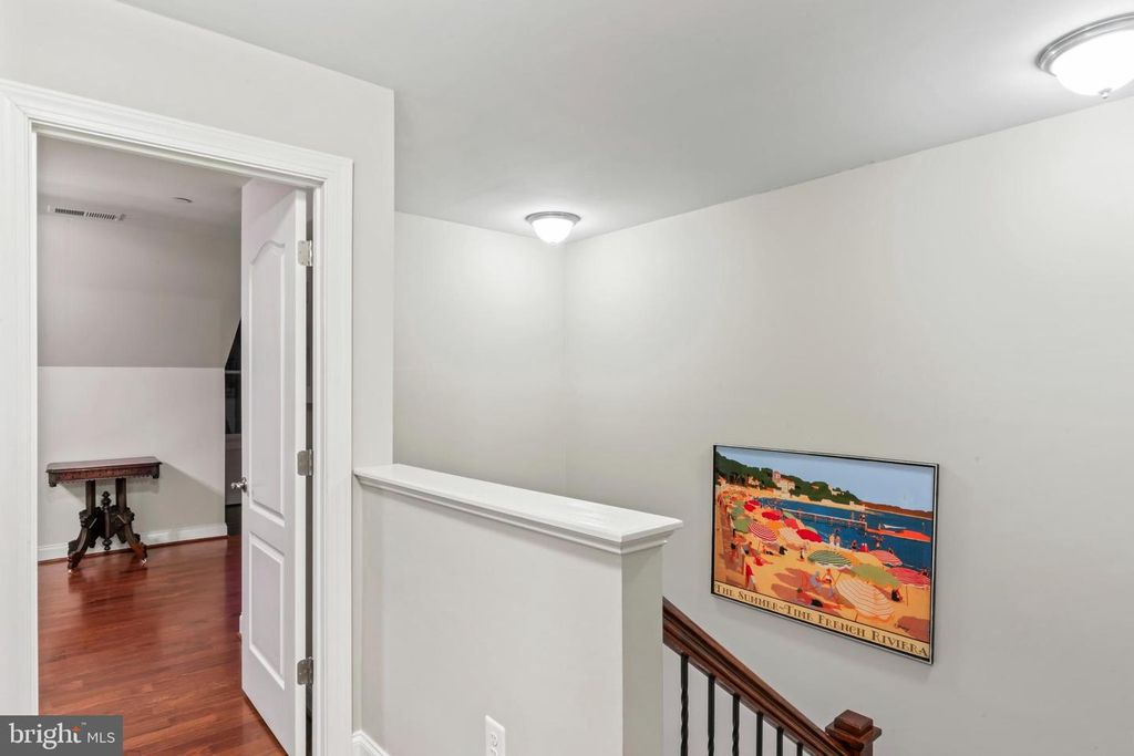 Image 17 of property listing at 24 MAXWELL SQ, Frederick, MD 21701