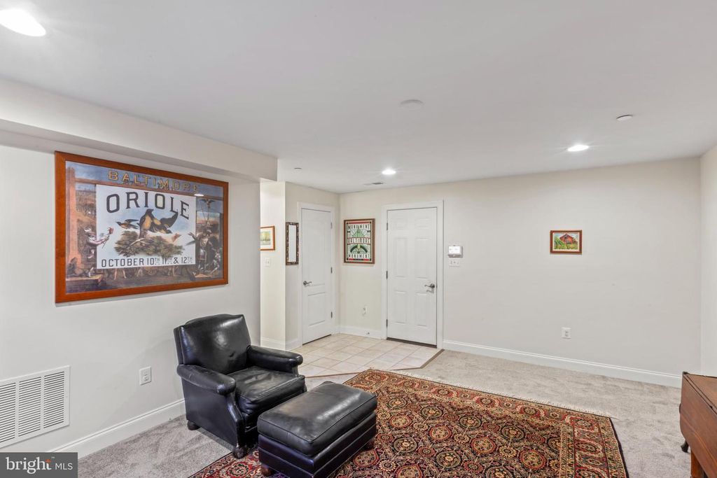 Image 21 of property listing at 24 MAXWELL SQ, Frederick, MD 21701