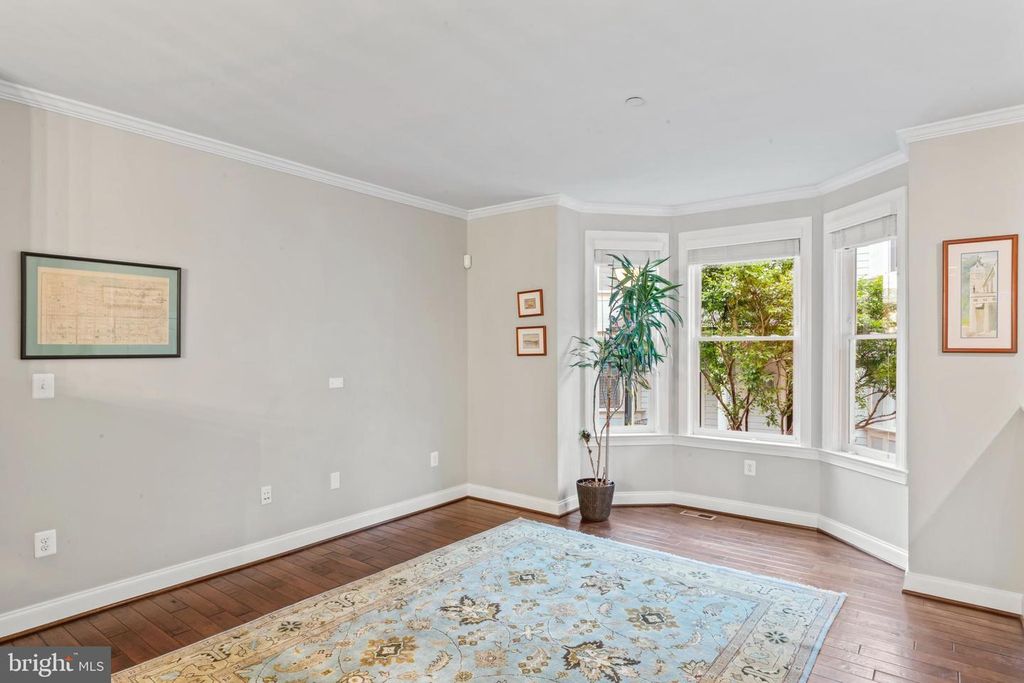 Image 23 of property listing at 24 MAXWELL SQ, Frederick, MD 21701