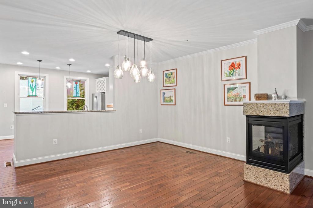 Image 25 of property listing at 24 MAXWELL SQ, Frederick, MD 21701