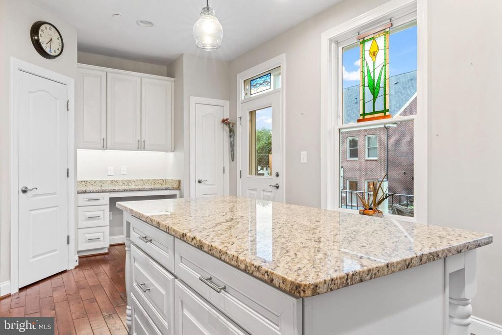 Image 28 of property listing at 24 MAXWELL SQ, Frederick, MD 21701