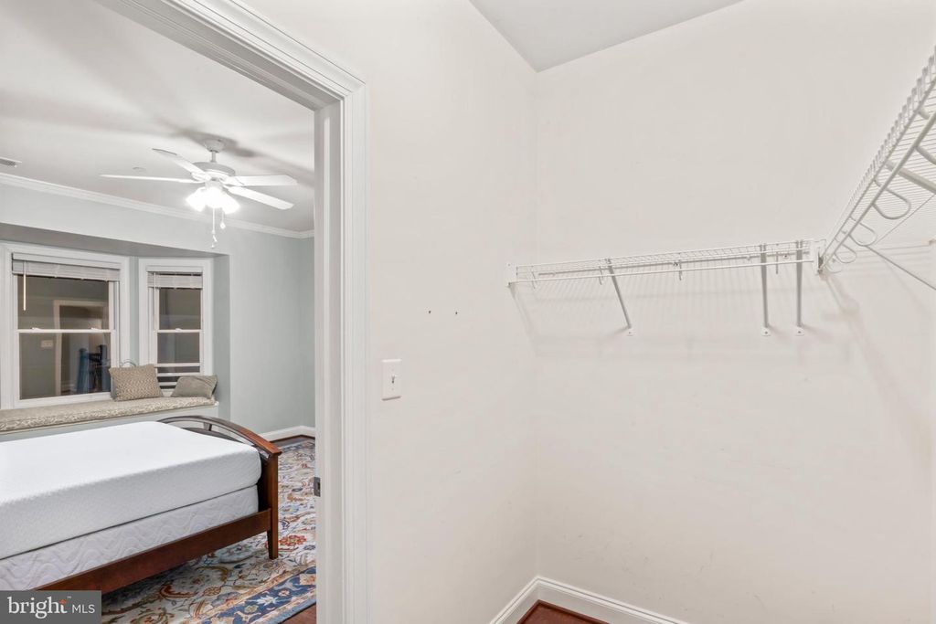 Image 33 of property listing at 24 MAXWELL SQ, Frederick, MD 21701