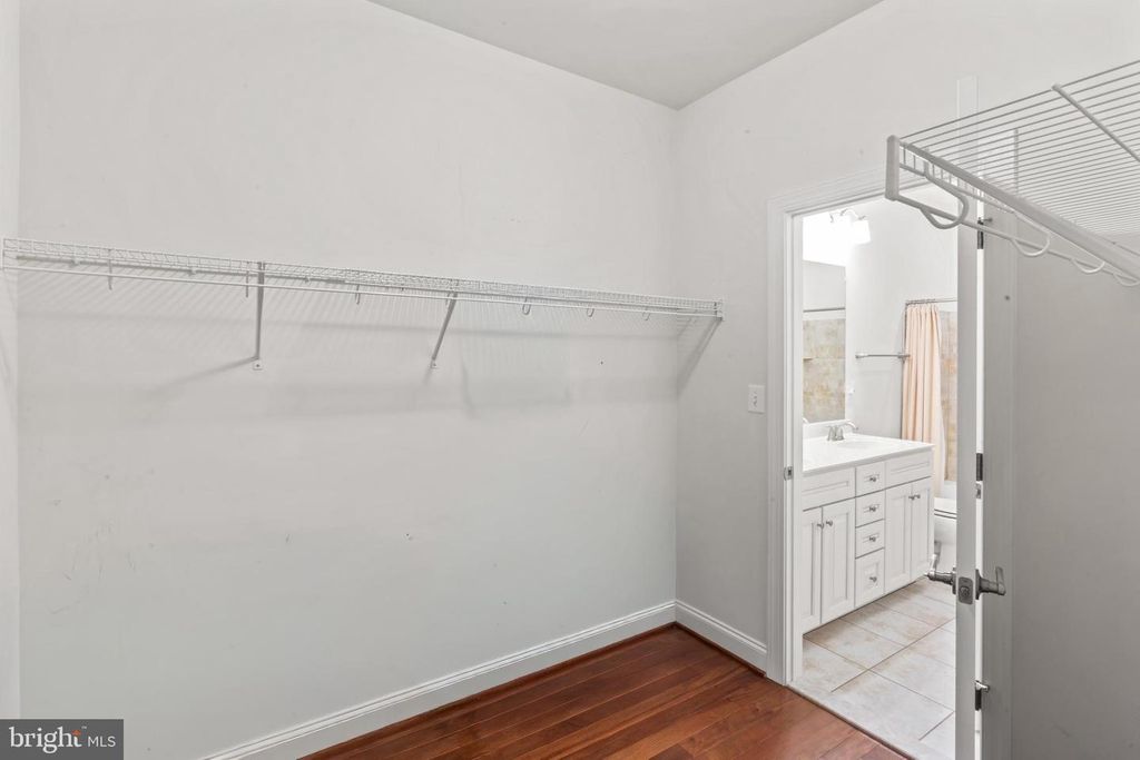 Image 44 of property listing at 24 MAXWELL SQ, Frederick, MD 21701