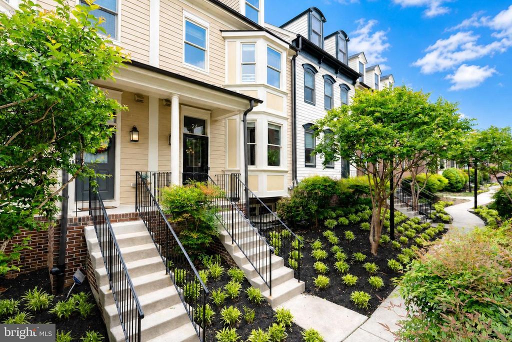 Image 55 of property listing at 24 MAXWELL SQ, Frederick, MD 21701