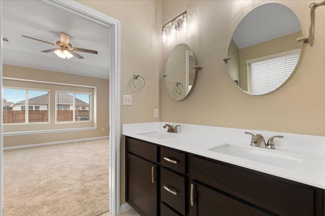 111 Crooked TRL, Bastrop, TX 78602