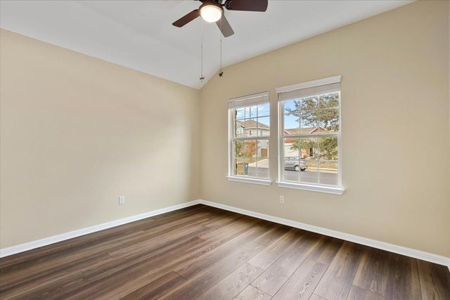 111 Crooked TRL, Bastrop, TX 78602