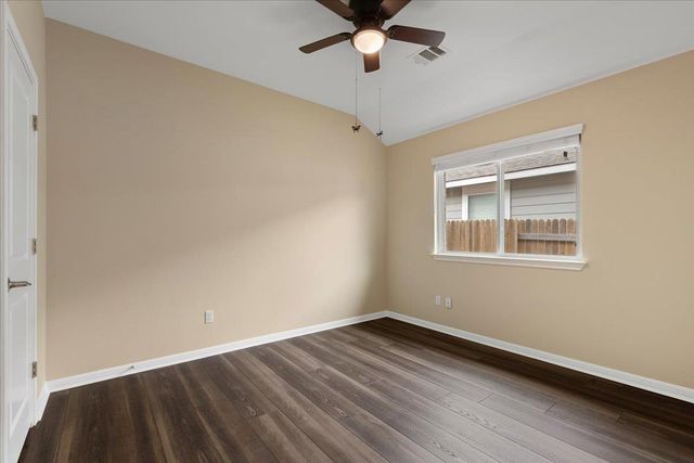 111 Crooked TRL, Bastrop, TX 78602