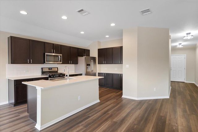 111 Crooked TRL, Bastrop, TX 78602