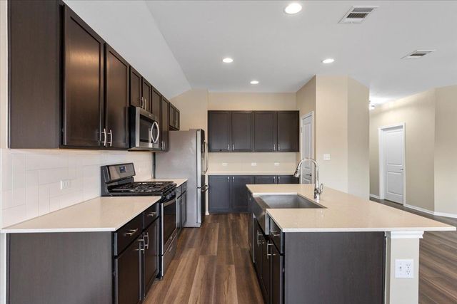 111 Crooked TRL, Bastrop, TX 78602