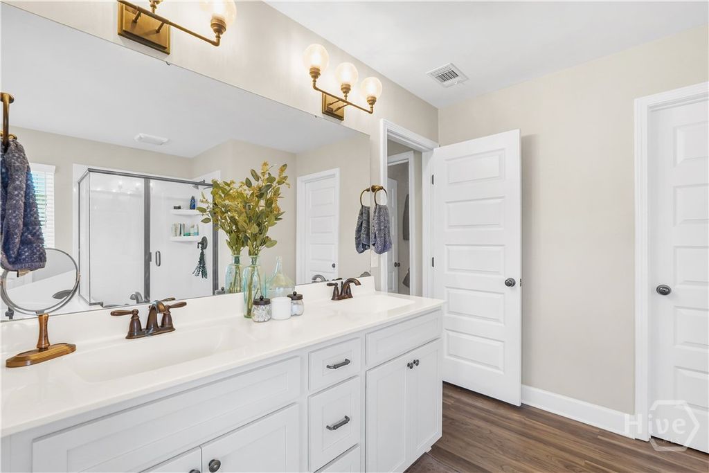 Image 30 of property listing at 132 Wexford Drive, Richmond Hill, GA 31324