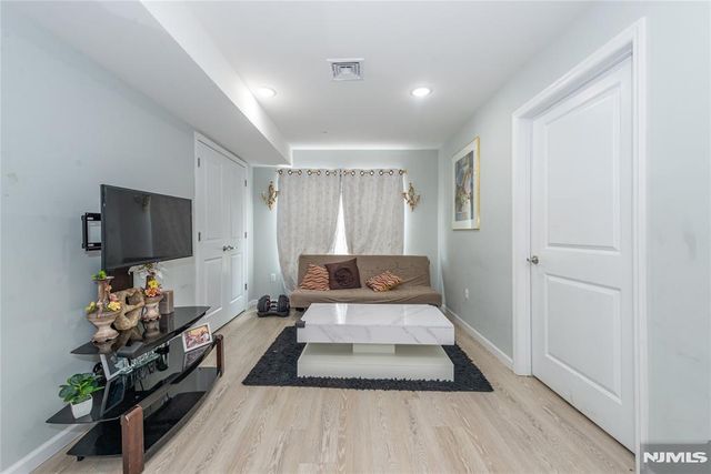 59 Mercer Street, Paterson, NJ 07524