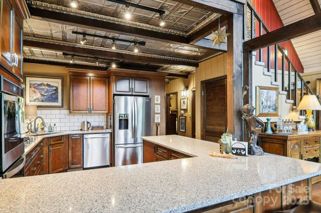 19 High Terrain Drive, Burnsville, NC 28714