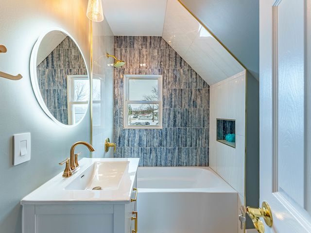 214 S Prospect Street, Marengo, IL 60152