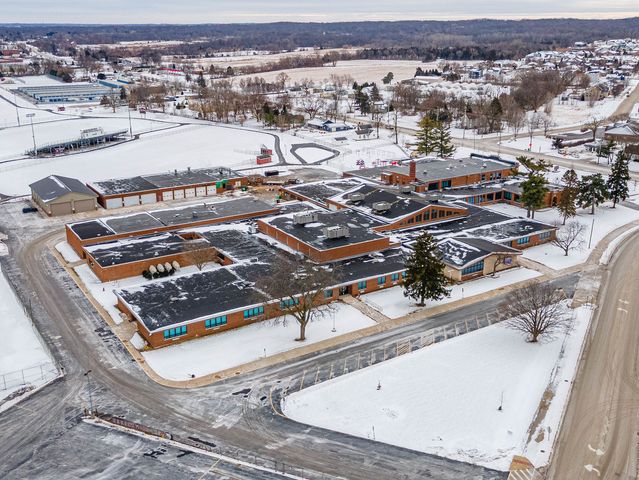 214 S Prospect Street, Marengo, IL 60152