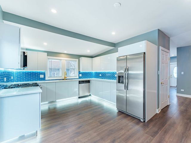 214 S Prospect Street, Marengo, IL 60152