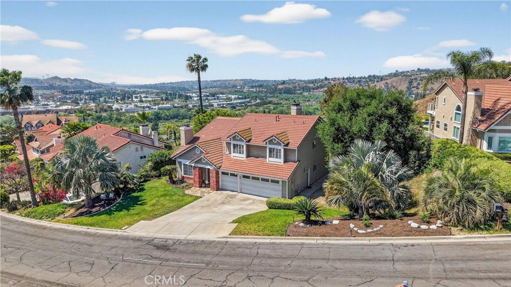 Image 3 of property listing at 5515 Camino, Yorba Linda, CA 92887