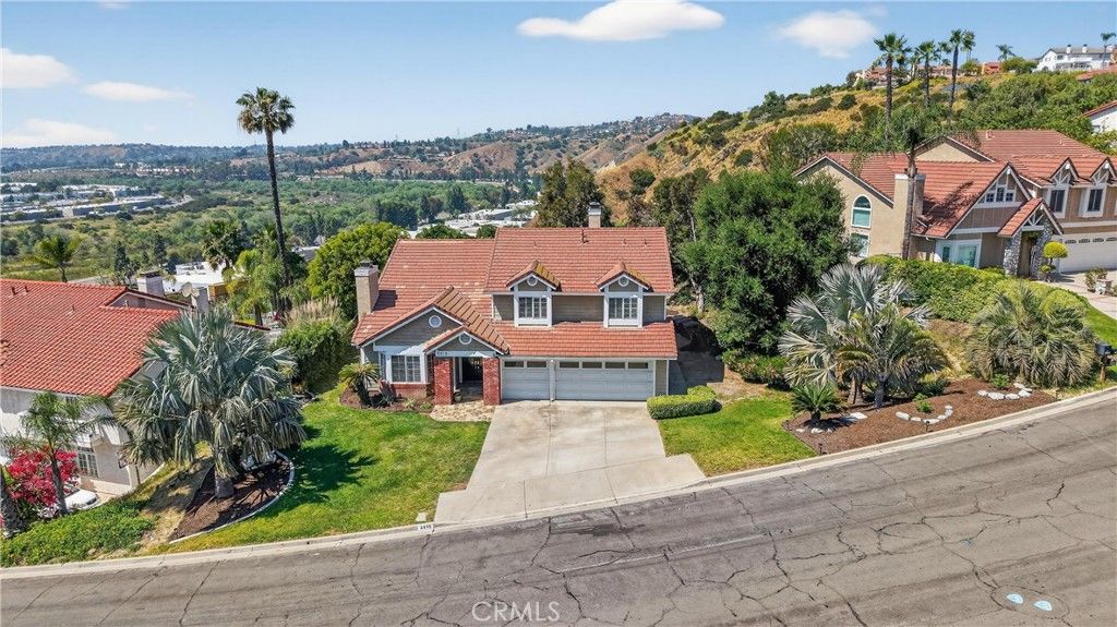 Image 4 of property listing at 5515 Camino, Yorba Linda, CA 92887