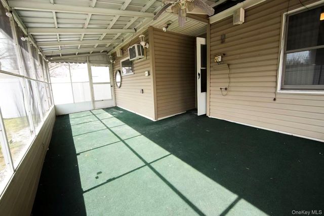 32 Needle Lane, Levittown, NY 11756