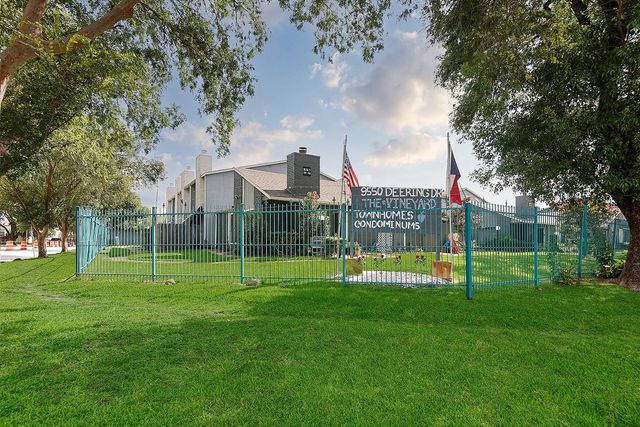 9550 Deering Drive 410, Houston, TX 77036