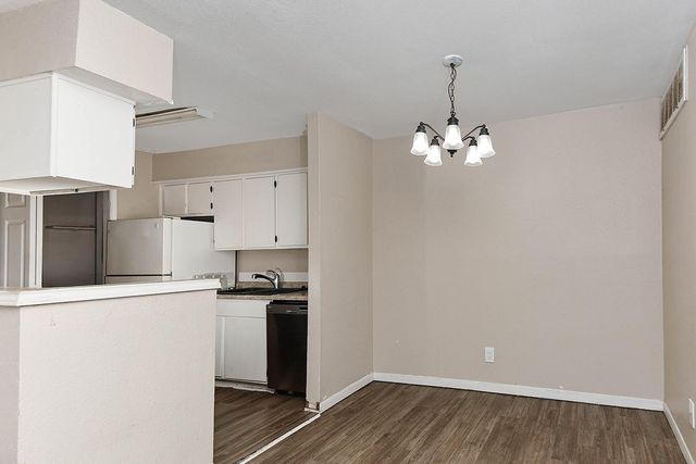 9550 Deering Drive 410, Houston, TX 77036