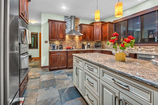 18758 Chestnut Court, Mokena, IL 60448