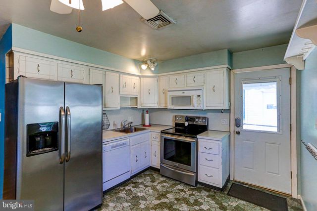 2908 GOHN DR, Willow Grove, PA 19090