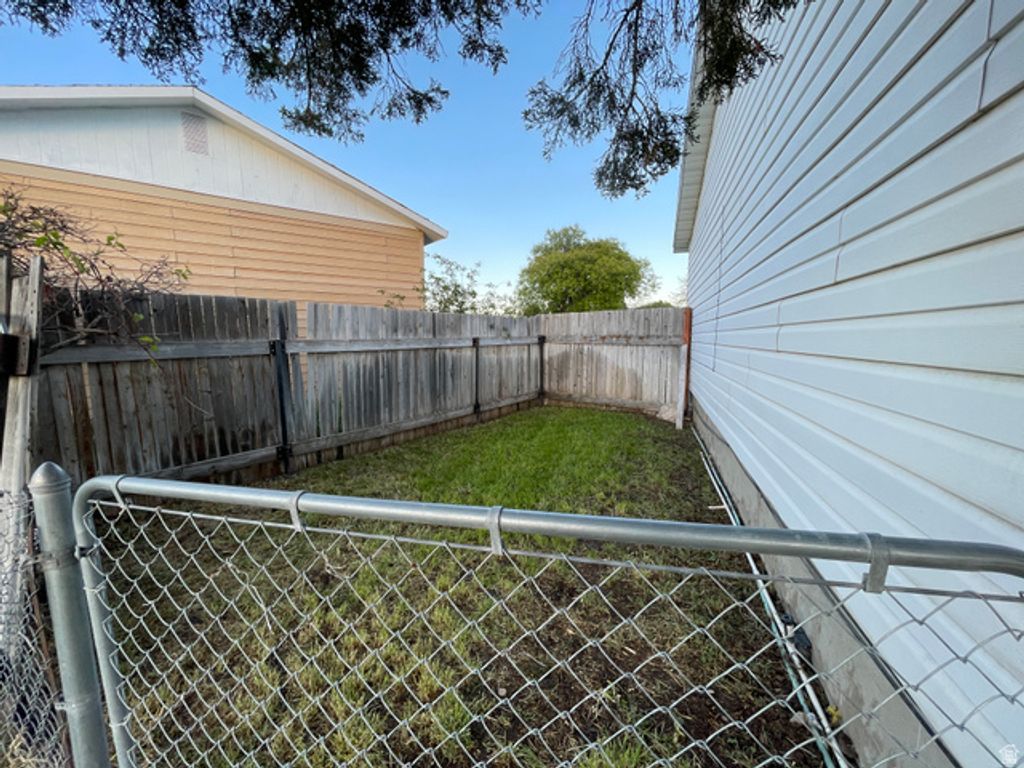 Image 40 of property listing at 3762 S PAINE RD #118, Magna, UT 84044