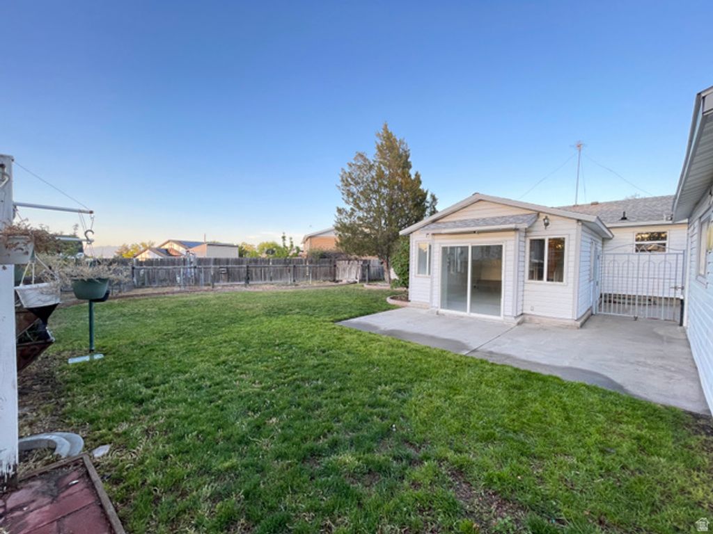 Image 7 of property listing at 3762 S PAINE RD #118, Magna, UT 84044