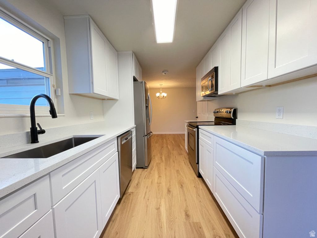 Image 8 of property listing at 3762 S PAINE RD #118, Magna, UT 84044