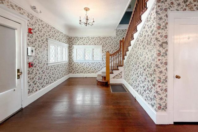 712 West Street, Hollister, CA 95023