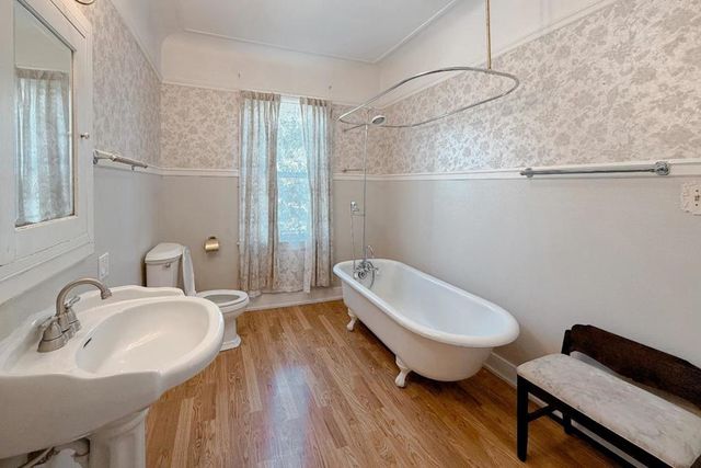 712 West Street, Hollister, CA 95023