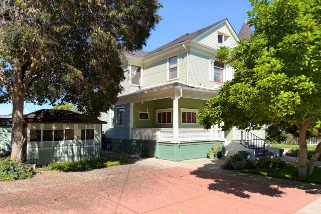 712 West Street, Hollister, CA 95023