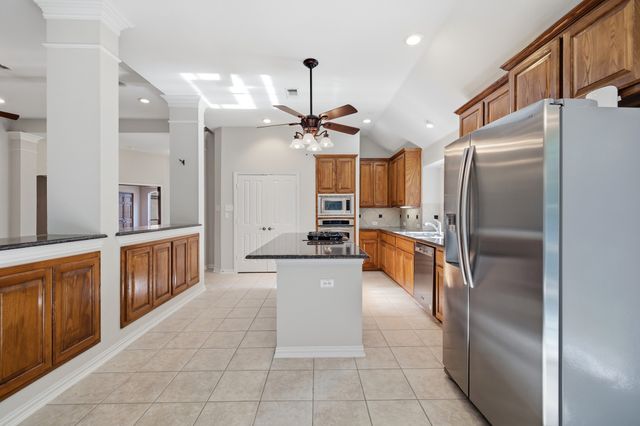 108 Trunkwood, Grapevine, TX 76051