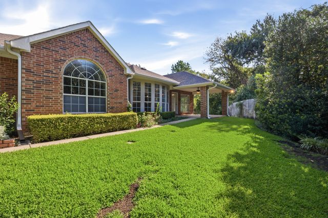 108 Trunkwood, Grapevine, TX 76051