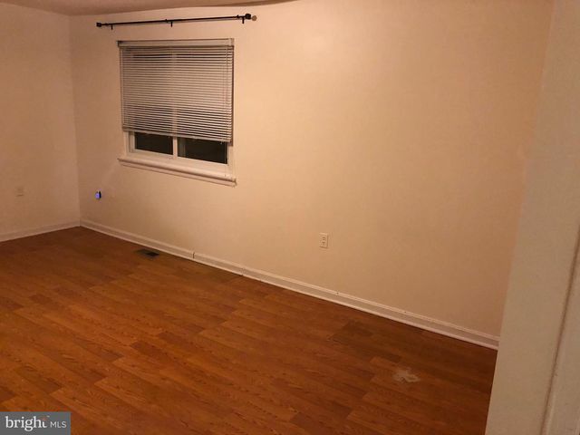 8910 CENTERWAY RD, Gaithersburg, MD 20879