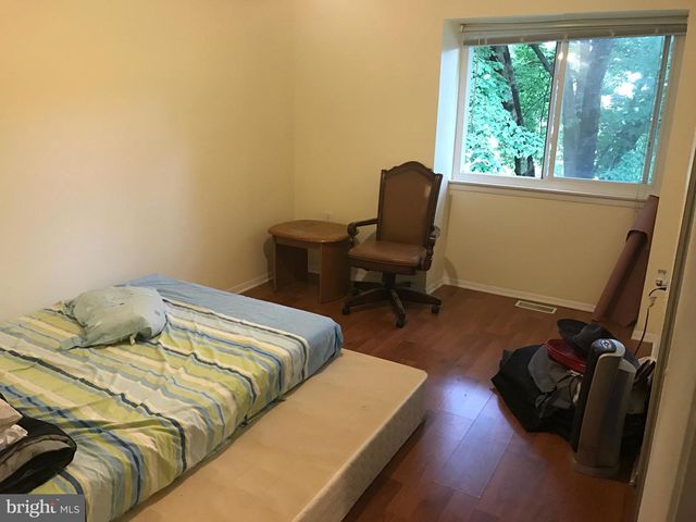 8910 CENTERWAY RD, Gaithersburg, MD 20879