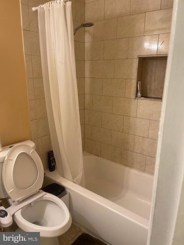 8910 CENTERWAY RD, Gaithersburg, MD 20879